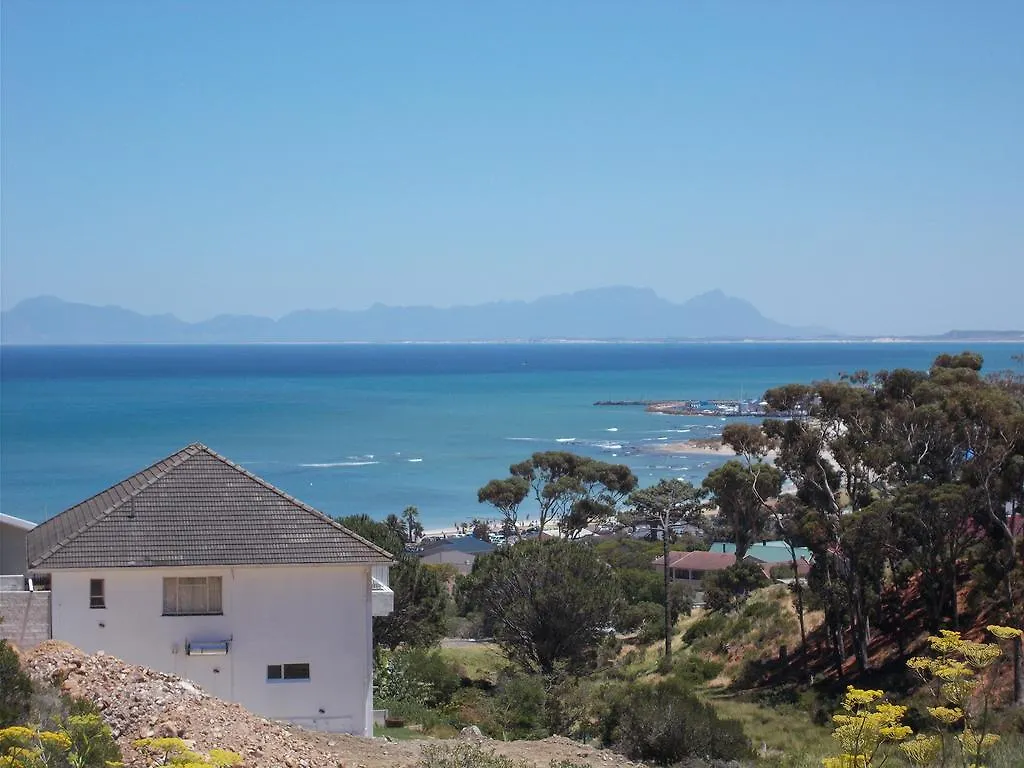 Crossroads Guestrooms Gordonʼs Bay 0*,